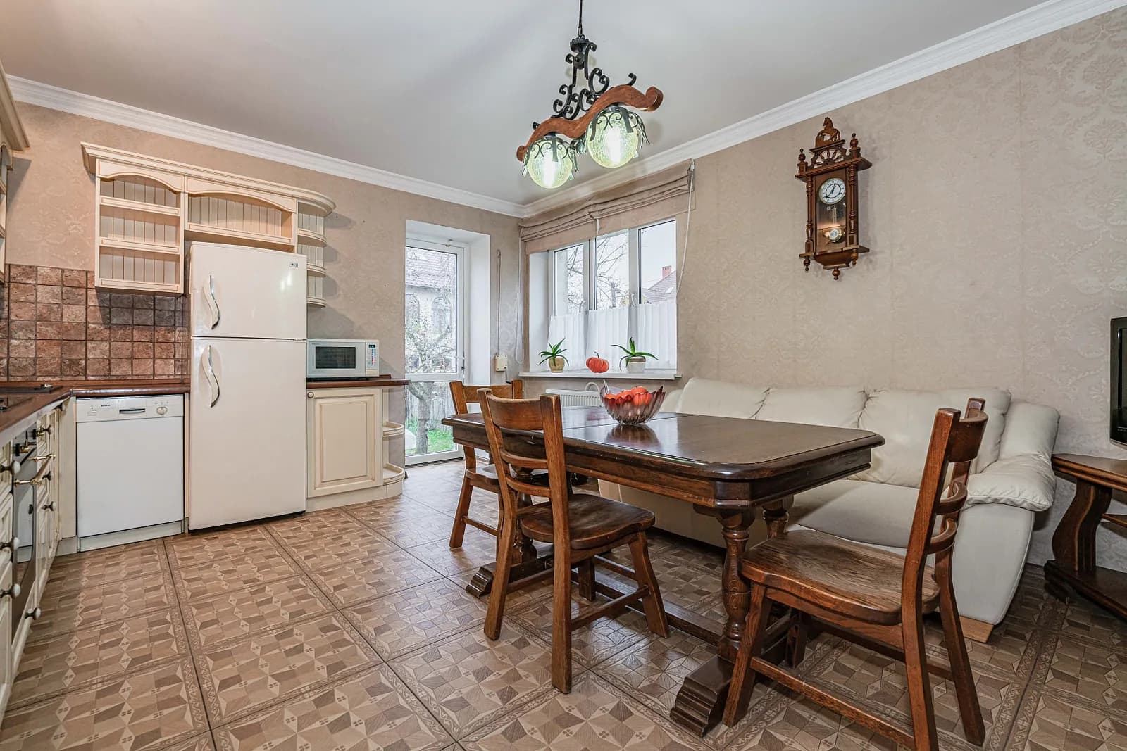 Дом, 160 кв.м., Менделеева ул., 68